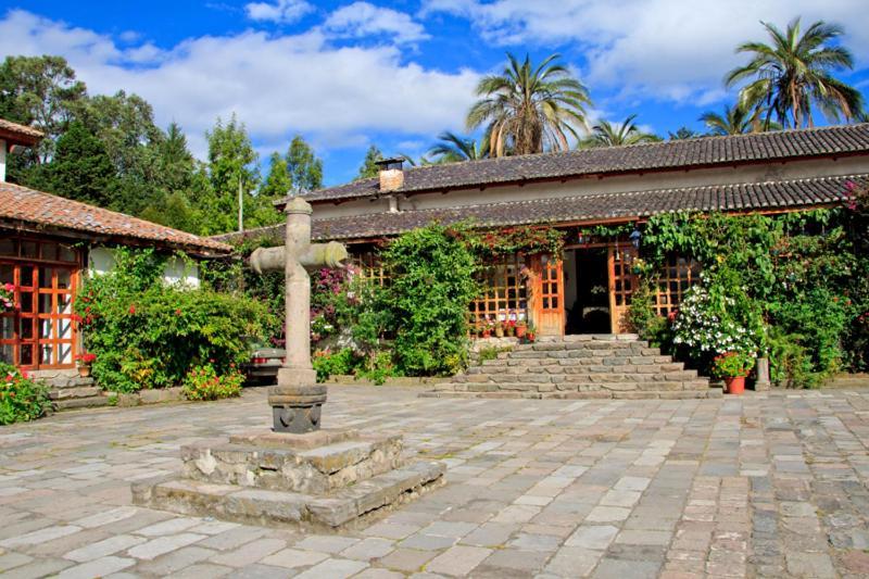 Hacienda La Carriona Hotel Sangolquí Exterior foto